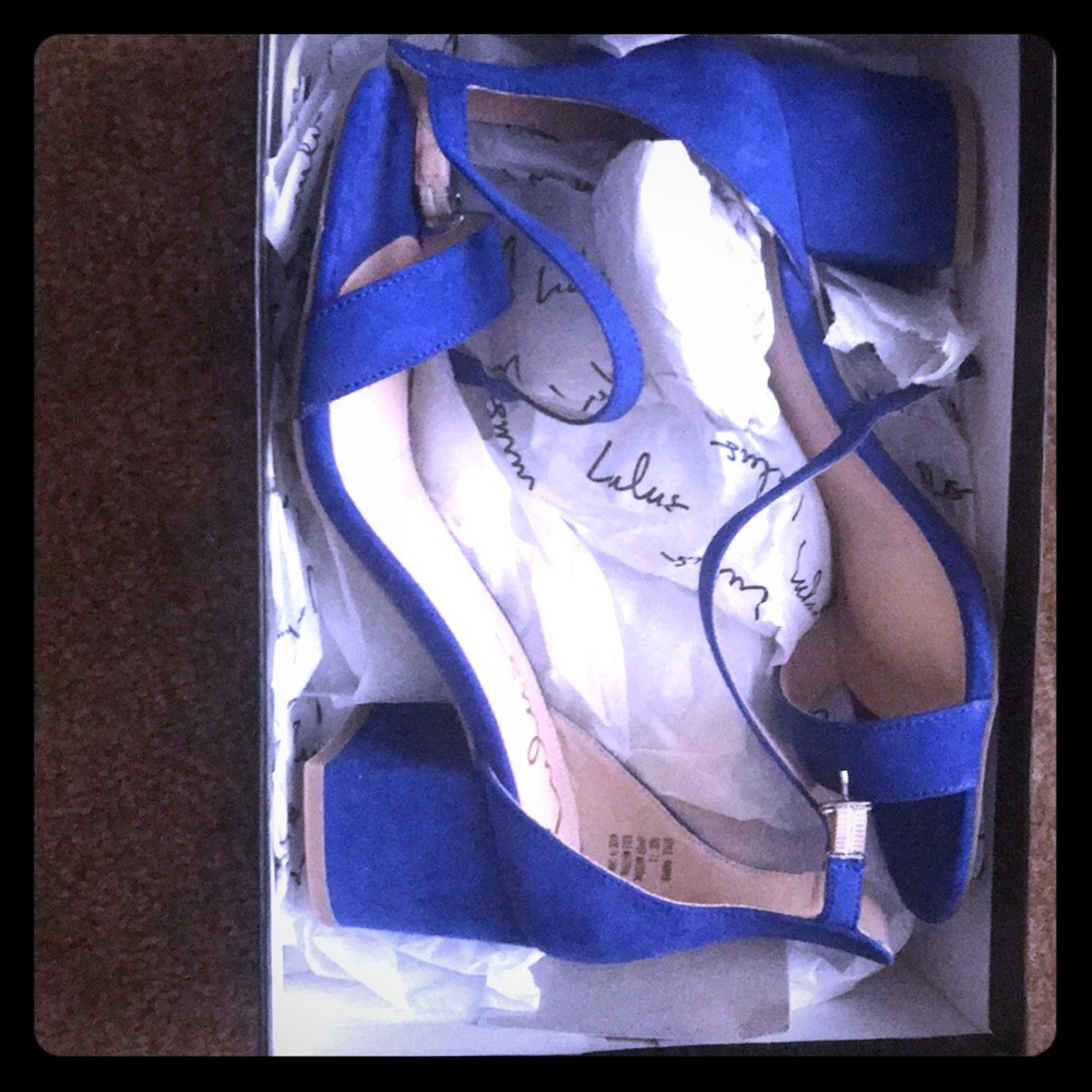 Lulus cobalt blue heel